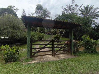 Sítio para Venda, Itaboraí / RJ, bairro Agro Brasil (Sambaetiba), 2 dormitórios, sendo 2 suítes, 3 banheiros, 4 vagas de garagem, mobiliado, área tota